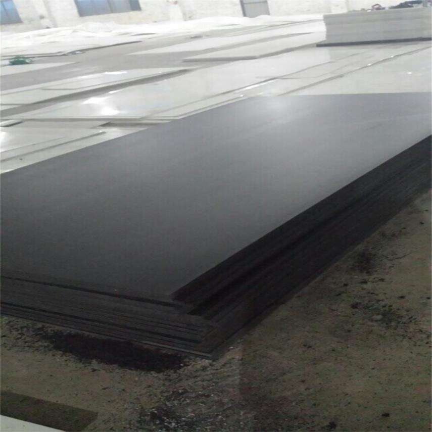 江苏客户订购的聚乙烯板正在加急生产中......